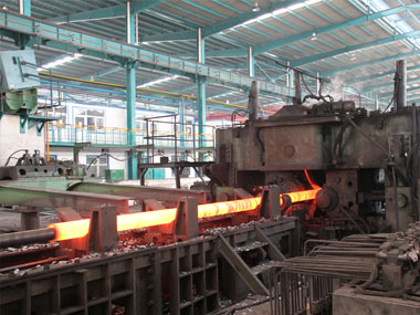 济南无缝钢管厂家生产线